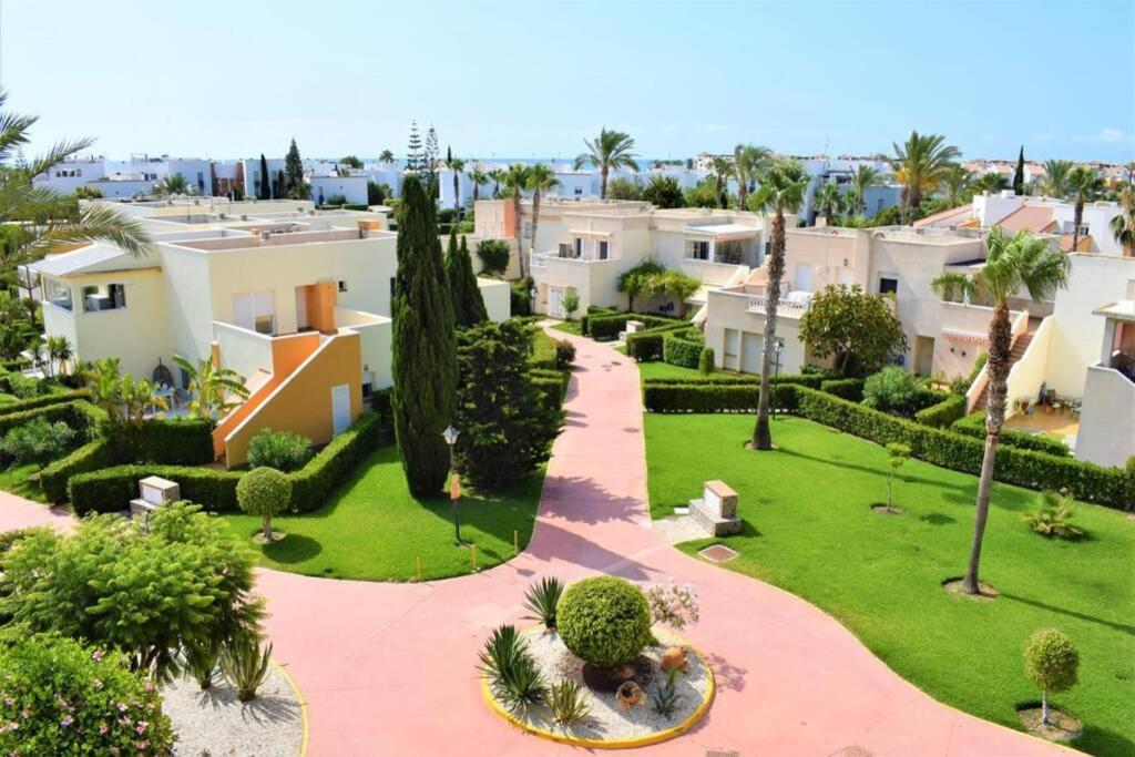 Bahia De Vera - Apartamento Naturista Con 3 Piscinas Junto A Playa Playas de Vera 外观 照片